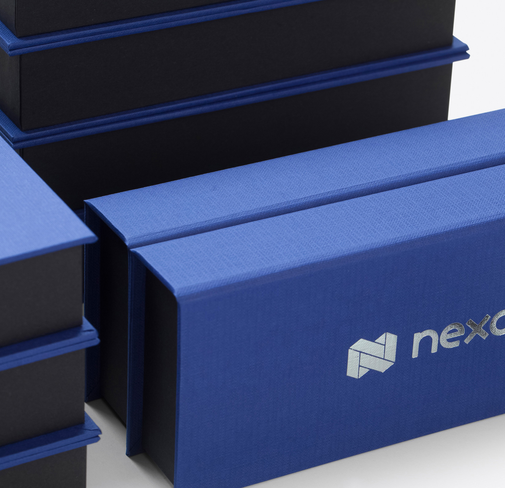 кутия-за-корпоративни-подаръци-nexo badges 3